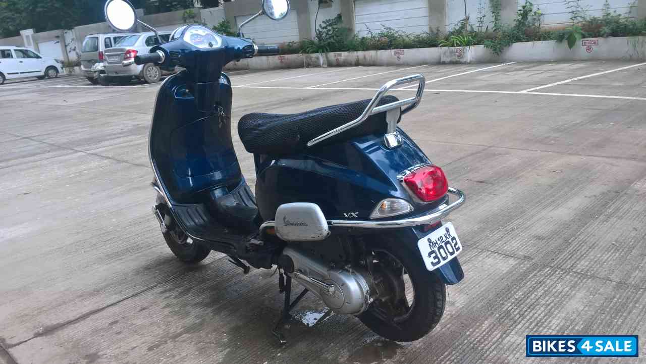 Blue Vespa LX 125