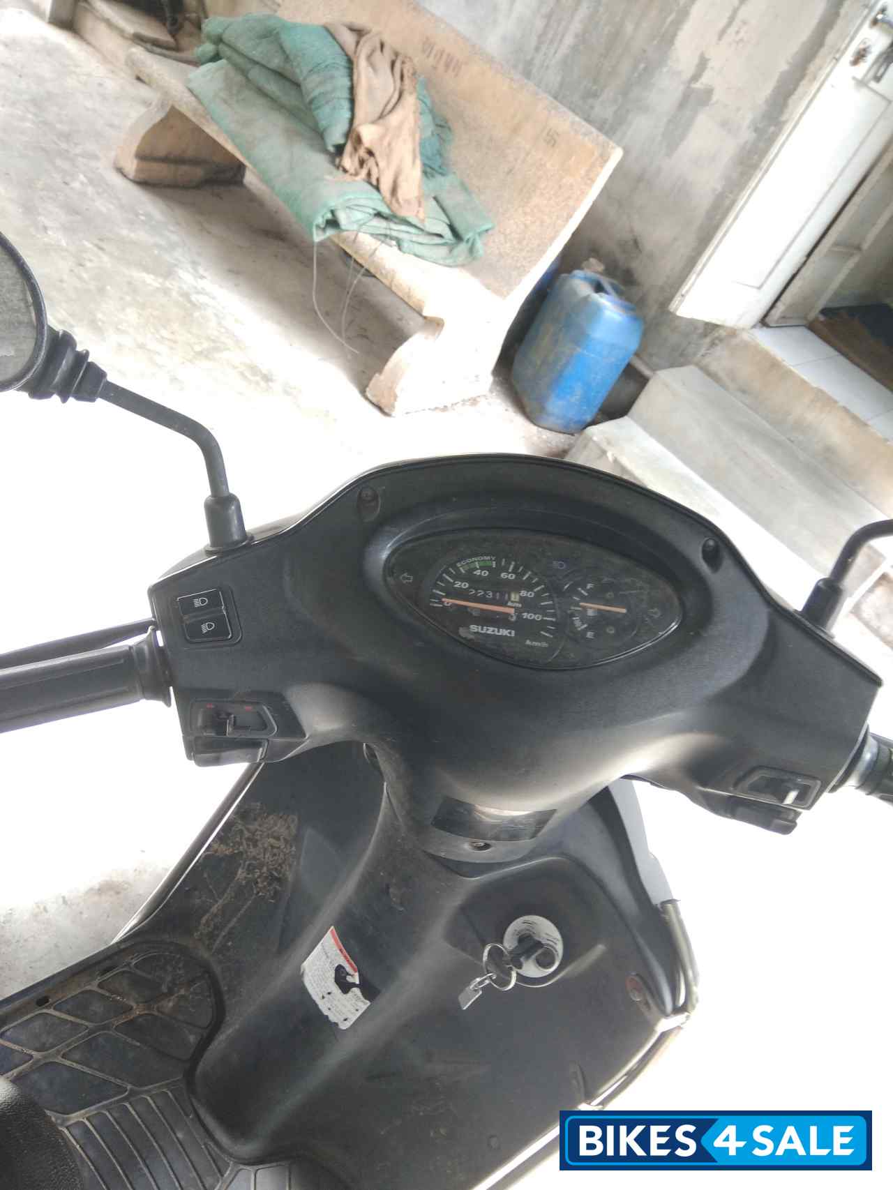 Black Suzuki Access 125 Black Suzuki Access 125