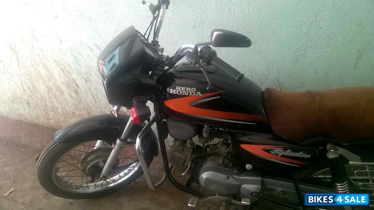 Black-orange Hero Splendor