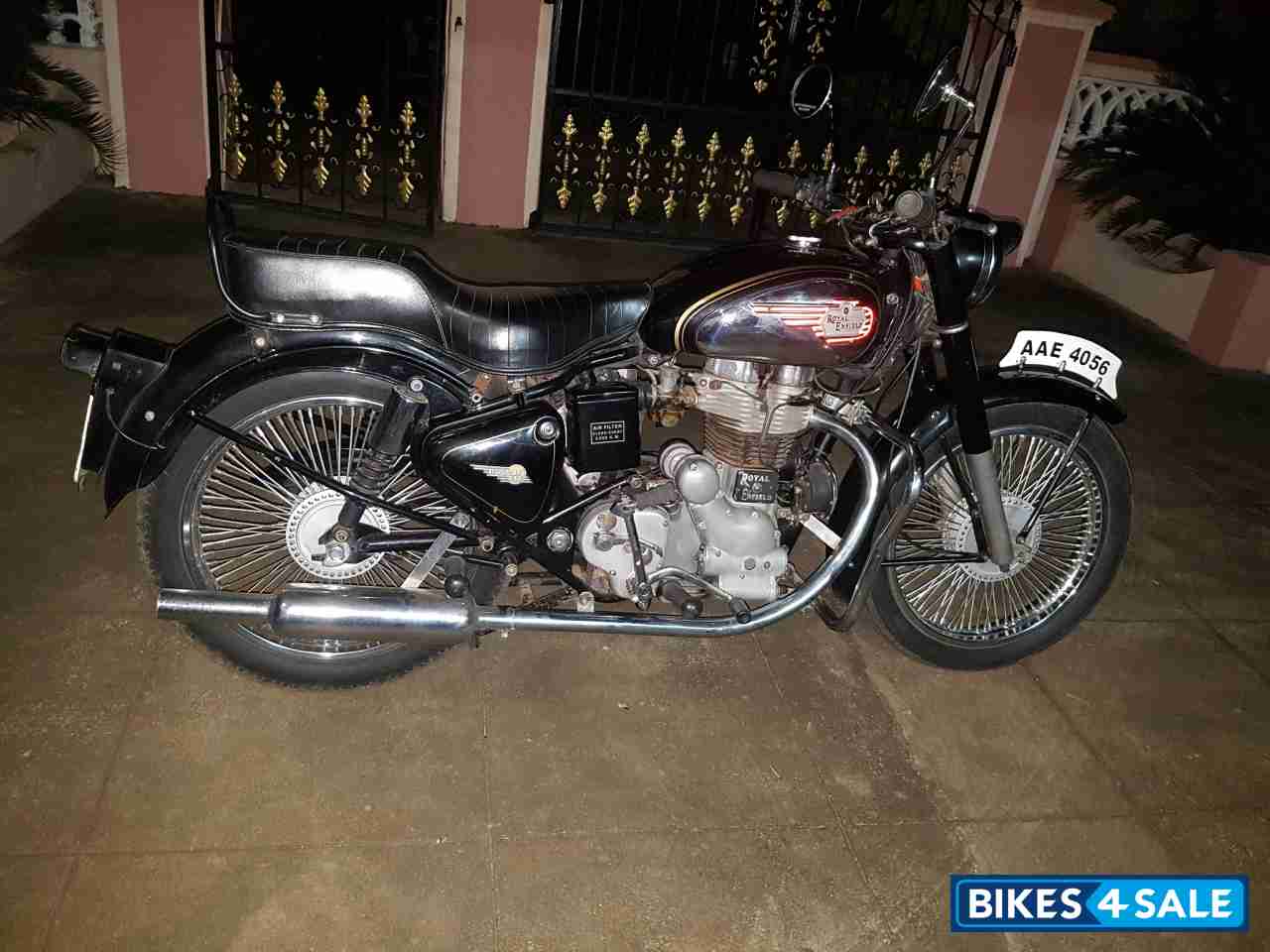 Black Royal Enfield Bullet Standard 350 Black Royal Enfield Bullet Standard 350