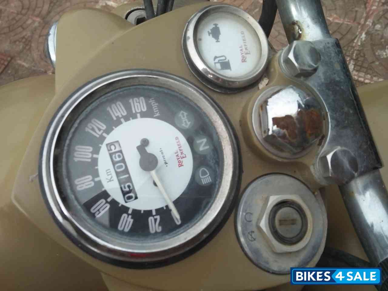 Khaki Royal Enfield Classic Desert Storm