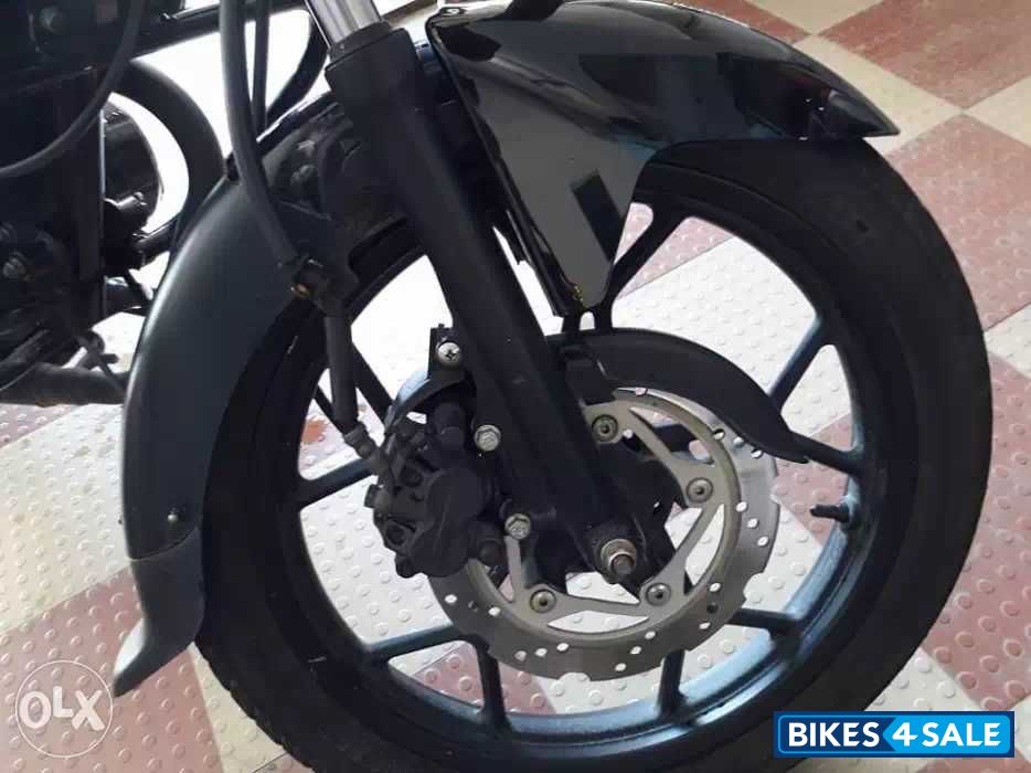 Black With Red Combi Bajaj Discover 150 S