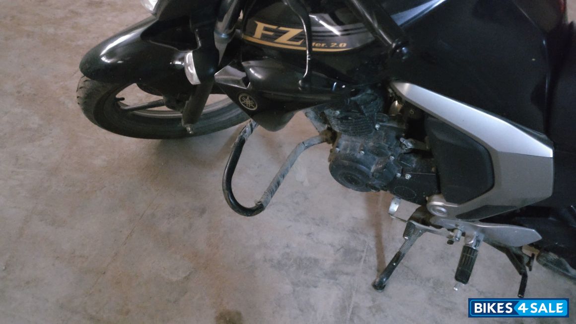 Black With Golden Stripe Yamaha FZ-S FI V2