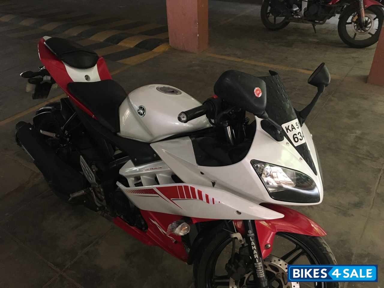 White And Red Yamaha YZF R15 V2 White And Red Yamaha YZF R15 V2