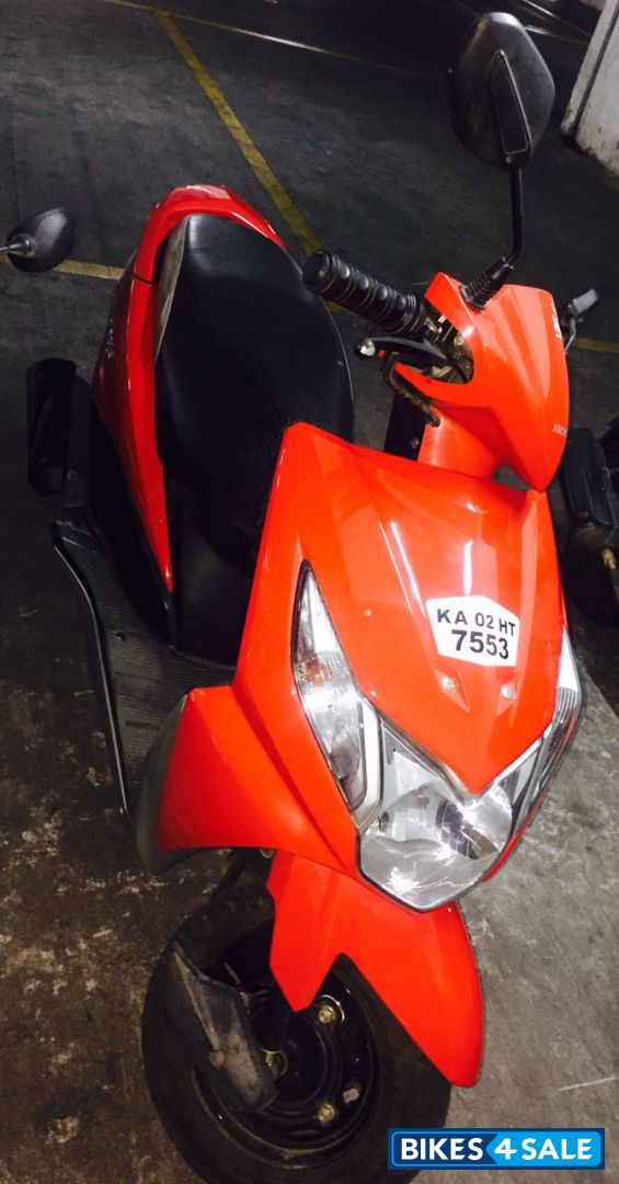 Red Honda Dio