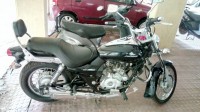Black Bajaj Avenger 220 DTS-i