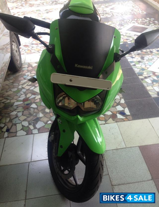 Green Kawasaki Ninja 250R