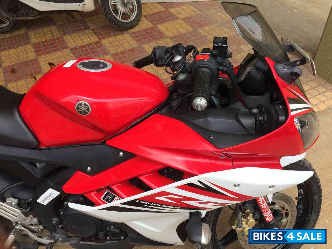 Red & White Yamaha YZF R15 V2