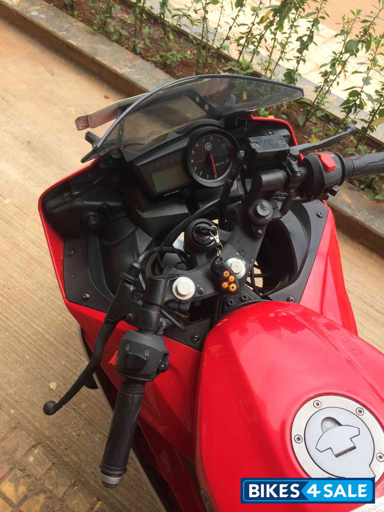 Red & White Yamaha YZF R15 V2