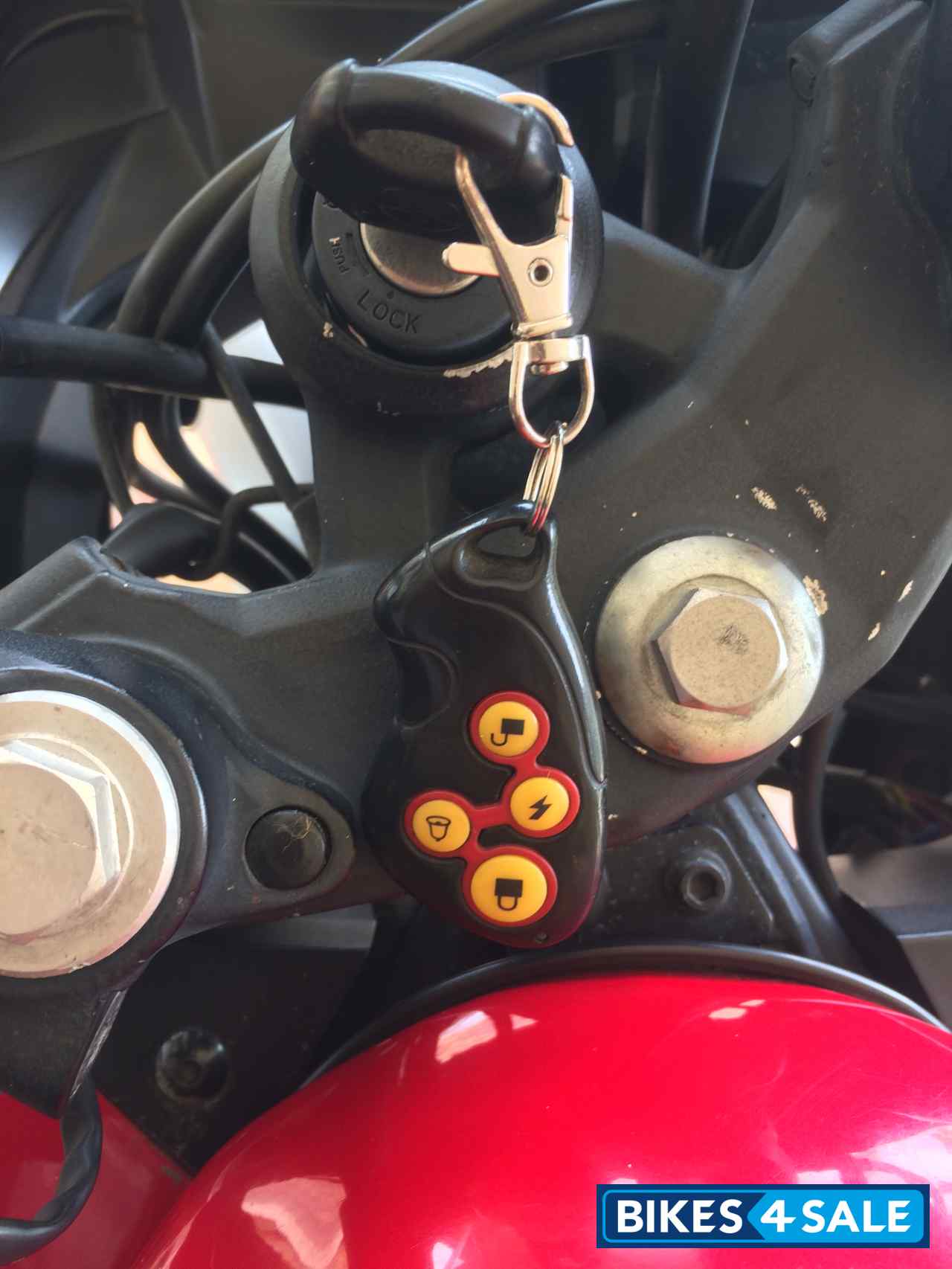 Red & White Yamaha YZF R15 V2