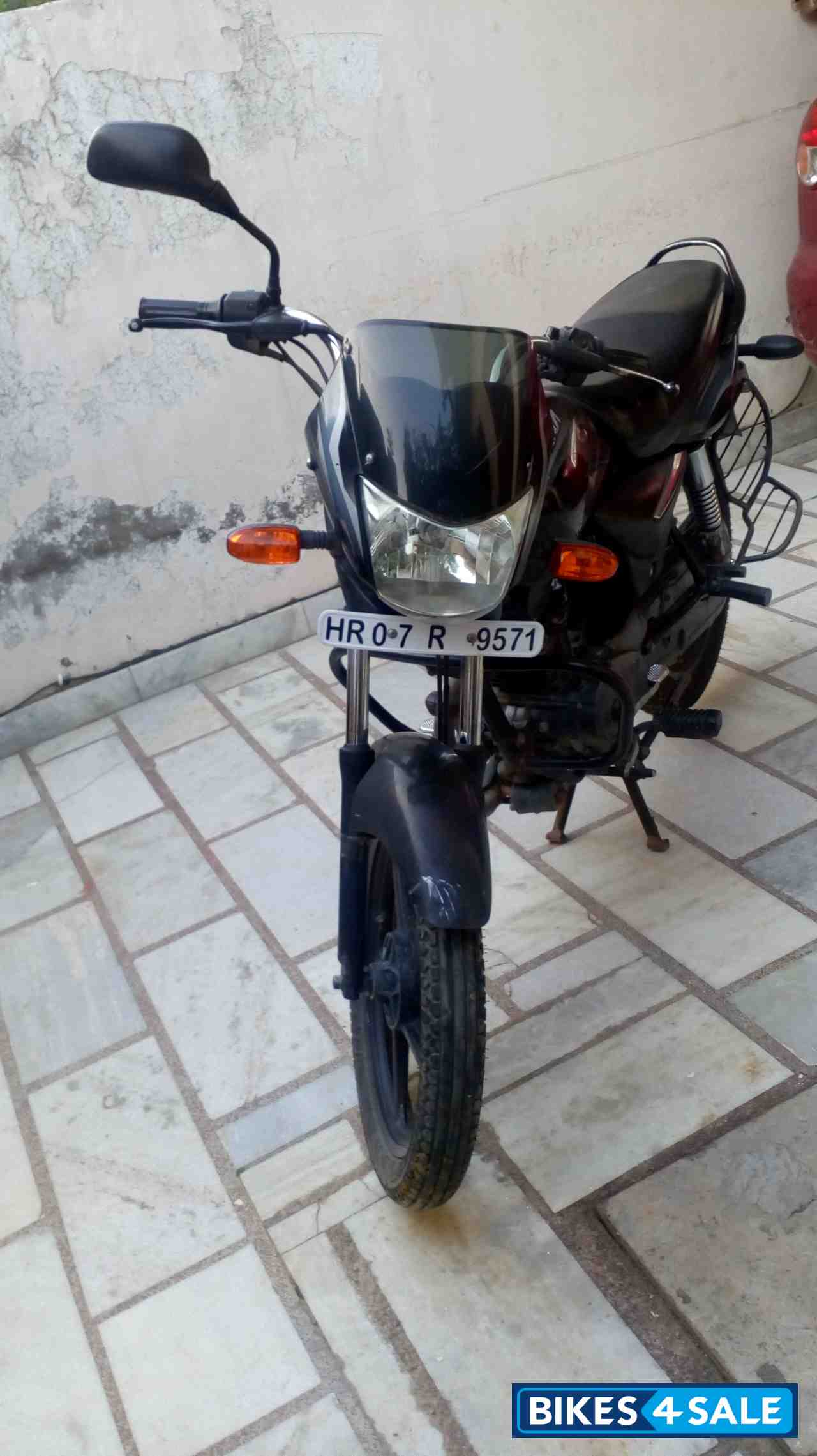 Black Bajaj Platina 100