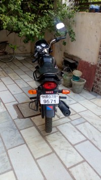 Black Bajaj Platina 100