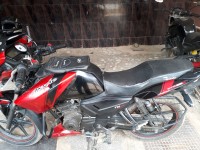 Red TVS Apache RTR 160