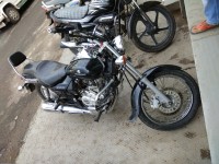 Midnight Black Bajaj Avenger 220 DTS-i
