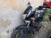 Black Honda CB Shine