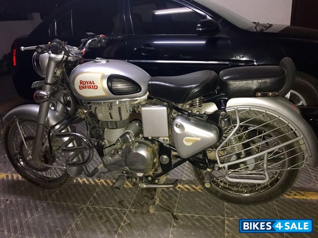 Silver Royal Enfield Classic 350