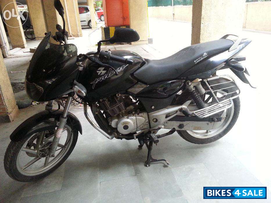 Black Bajaj Pulsar 150 DTSi