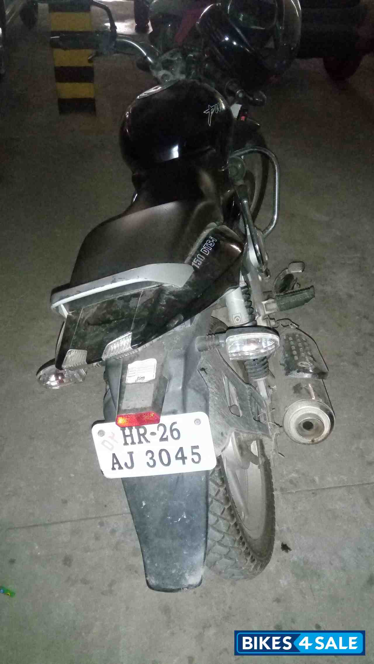 Black Bajaj Pulsar 150 DTSi