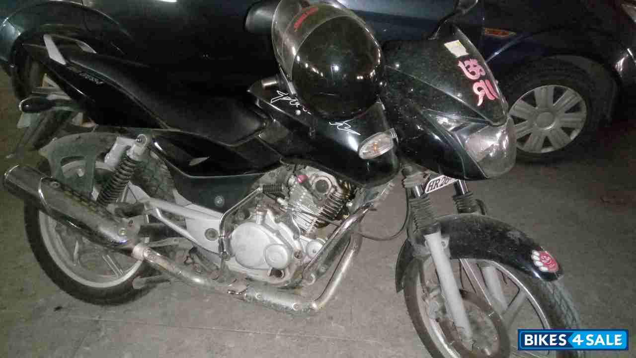 Black Bajaj Pulsar 150 DTSi