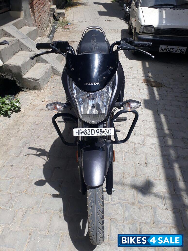 Grey Honda CB Unicorn 160