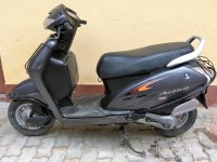 Gray Honda Activa