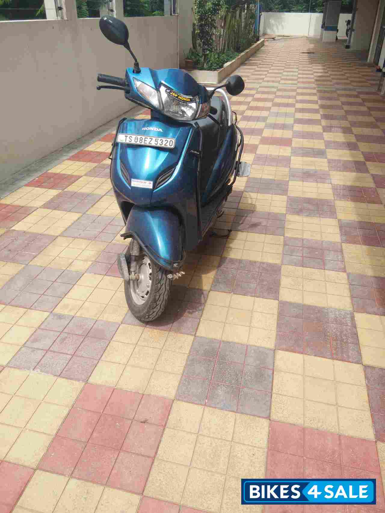 Blue Honda Activa 3G