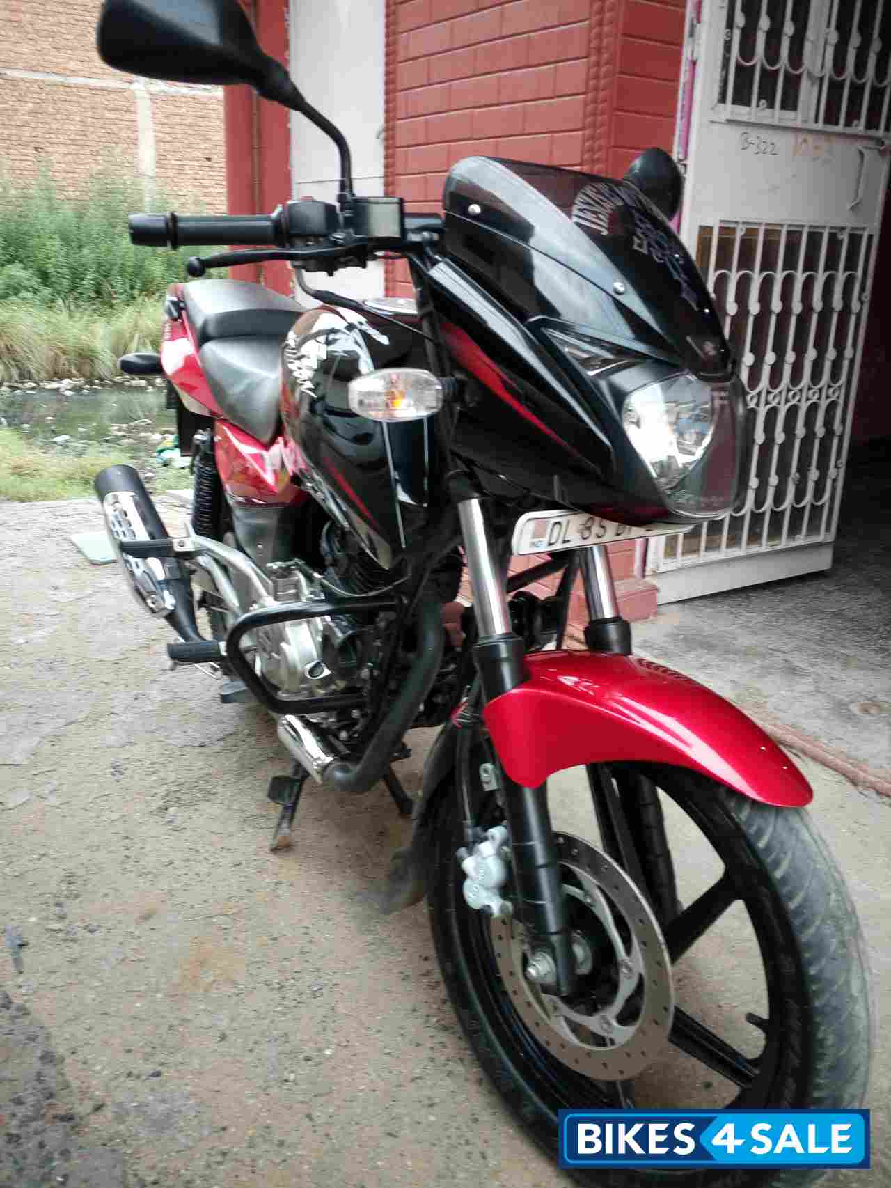 Wine Red Bajaj Pulsar 180 DTSi