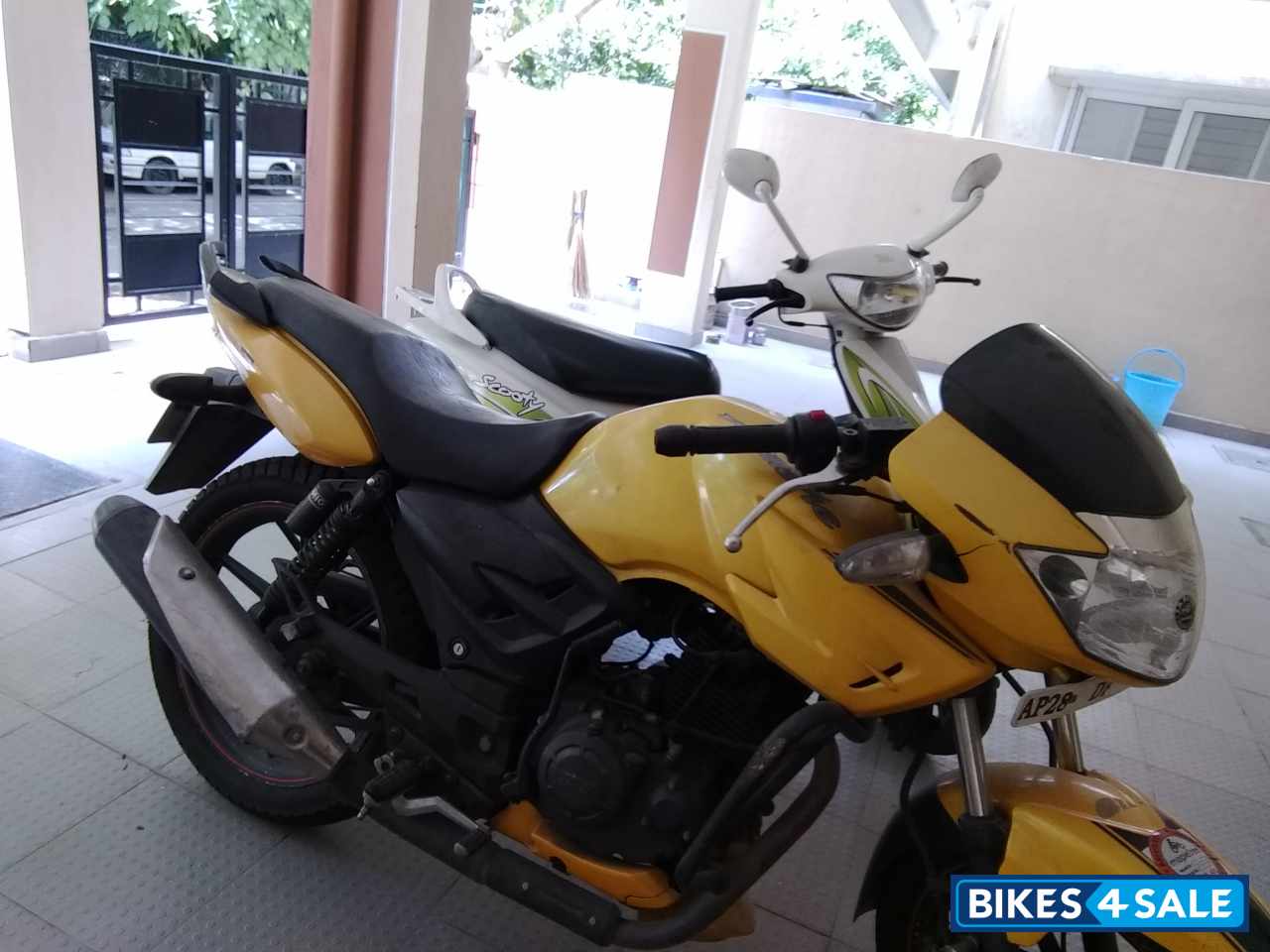 Yellow TVS Apache RTR 160