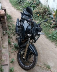 Matt Black TVS Apache RTR 200 4V