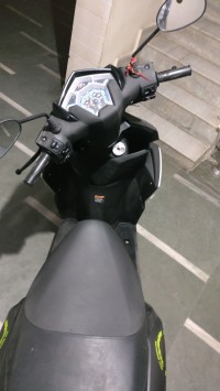 Black White Yamaha Cygnus Ray ZR