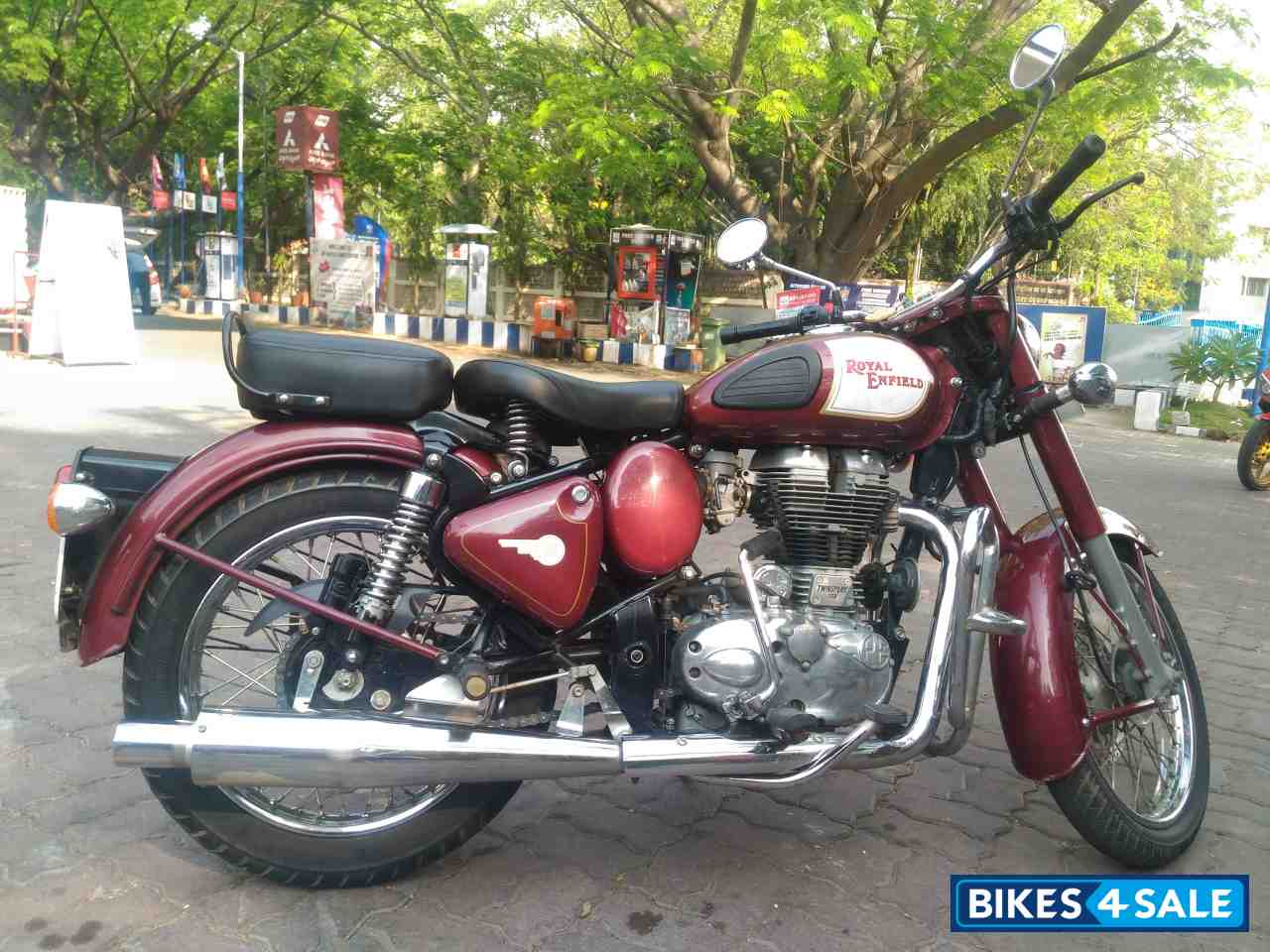 Maroon Royal Enfield Classic 350