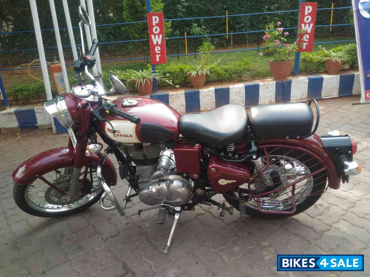 Maroon Royal Enfield Classic 350