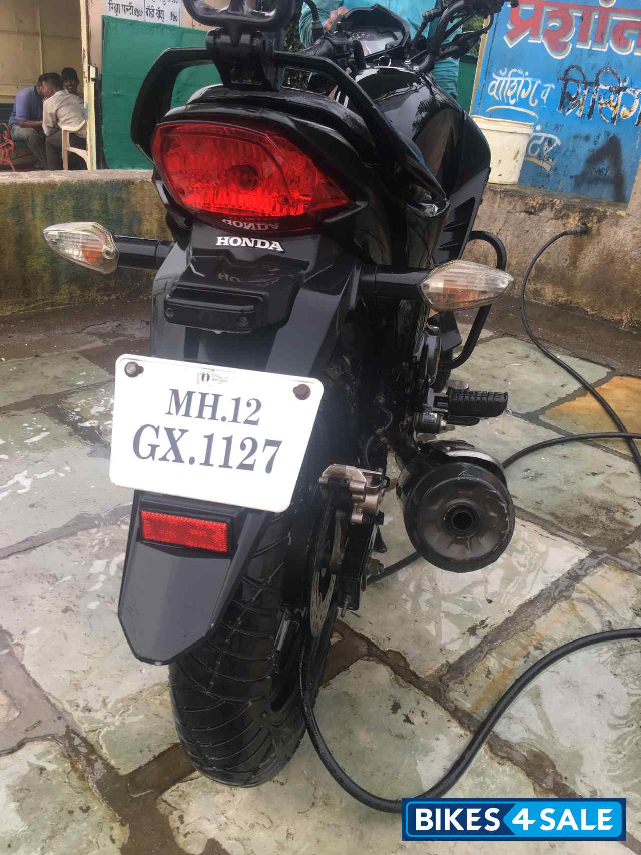 Black Honda Unicorn Dazzler