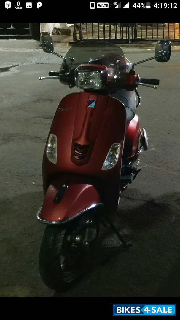 Matt Red Vespa SXL 150