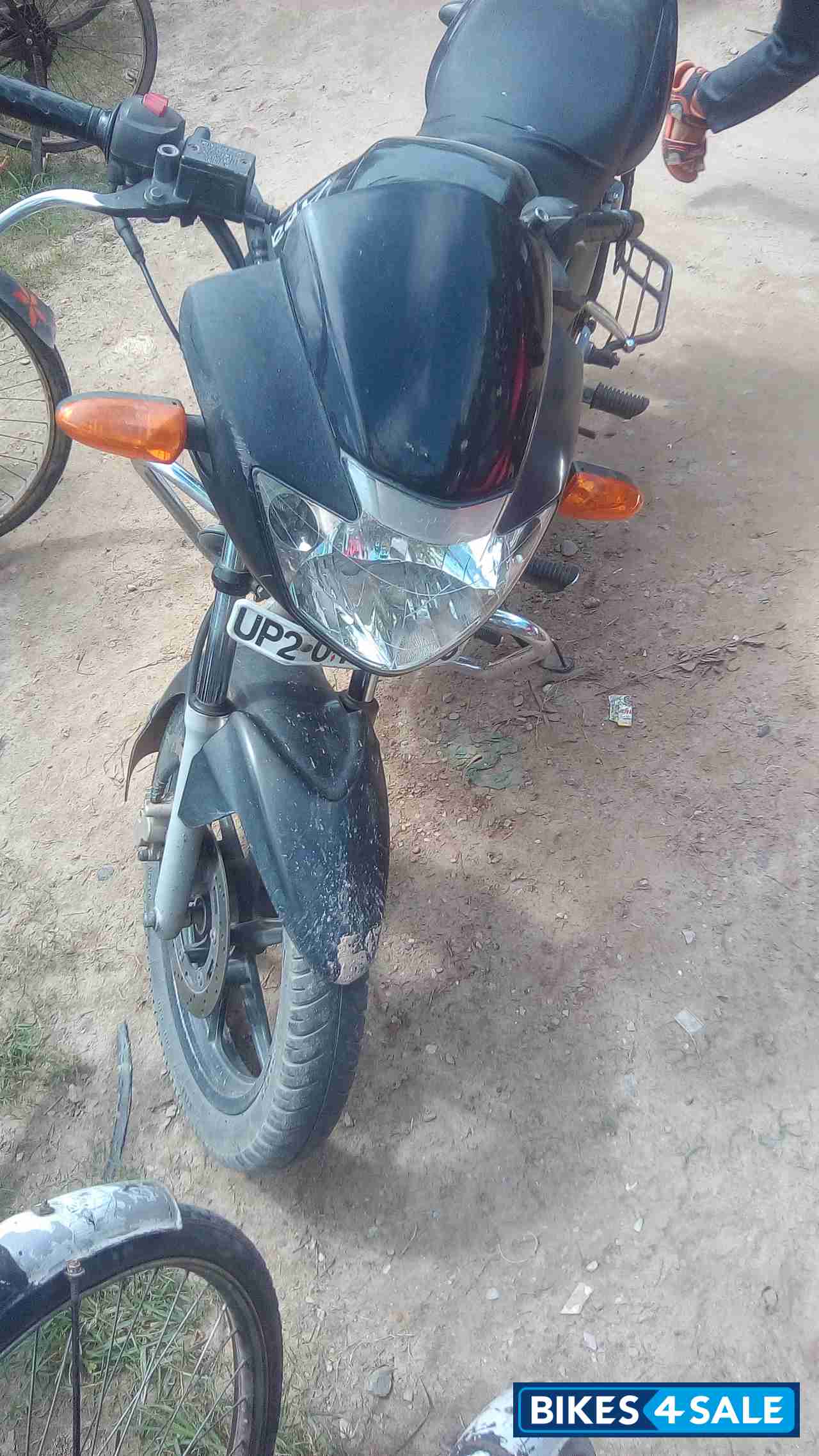 Black TVS Apache 150 Black TVS Apache 150