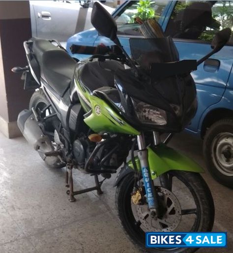 Black Cyber Green Yamaha Fazer