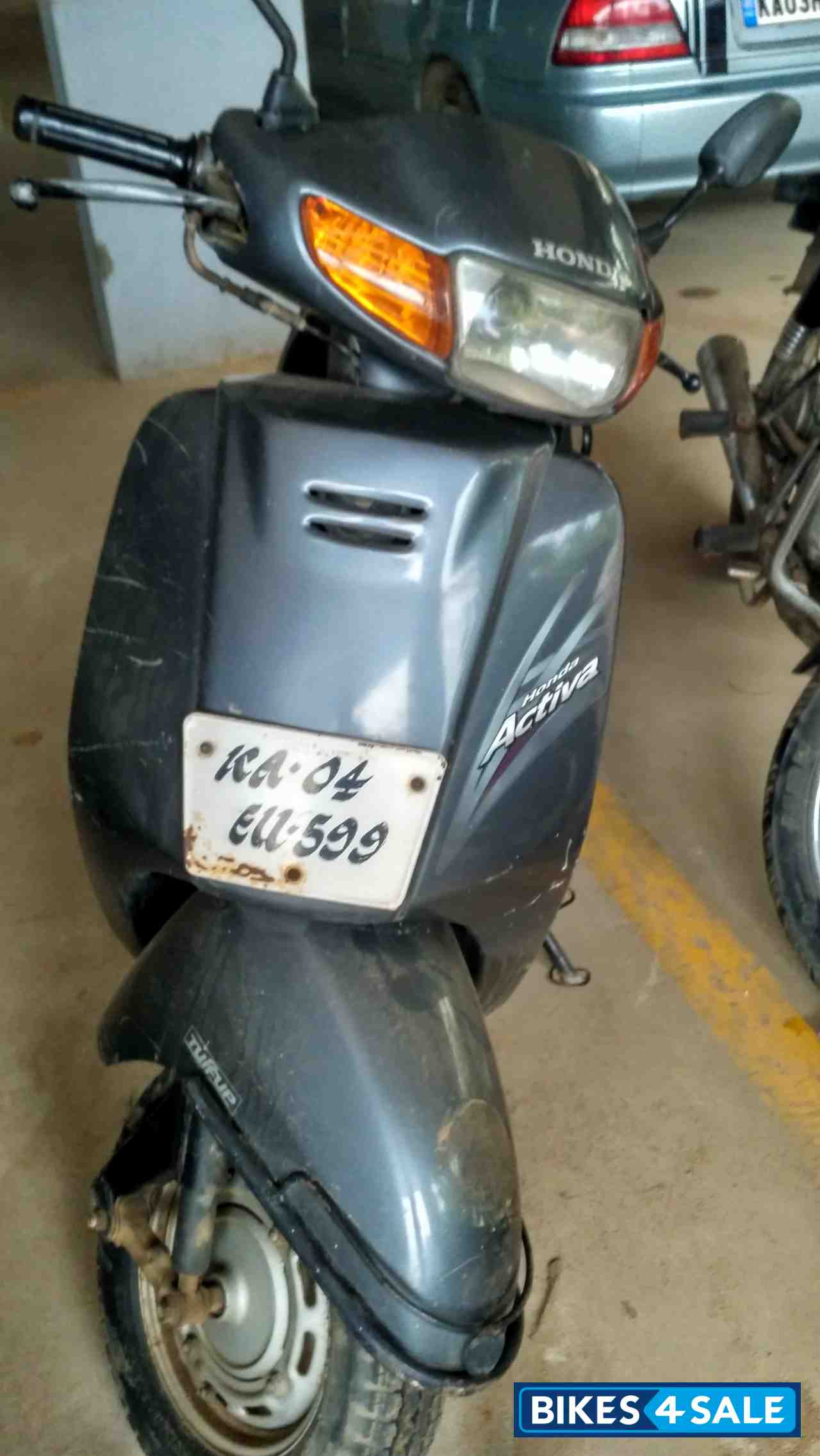 Grey Honda Activa