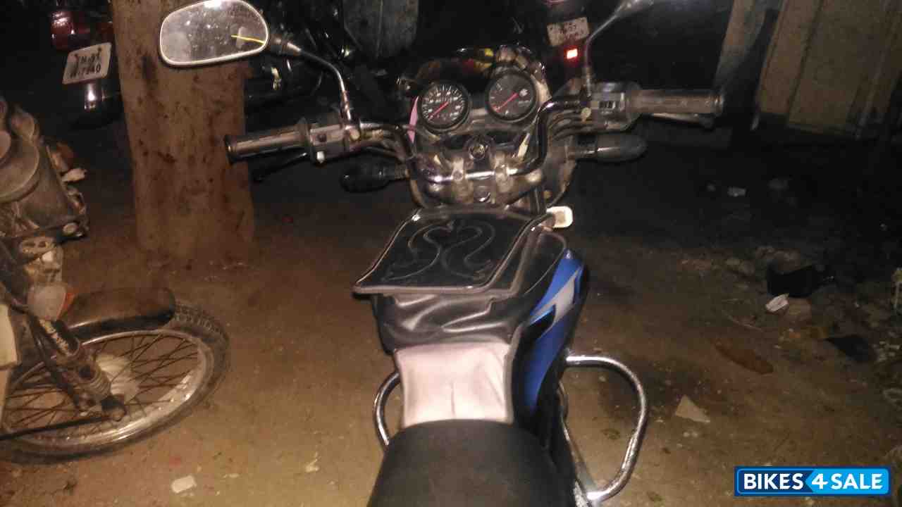 Blue Bajaj Discover 100