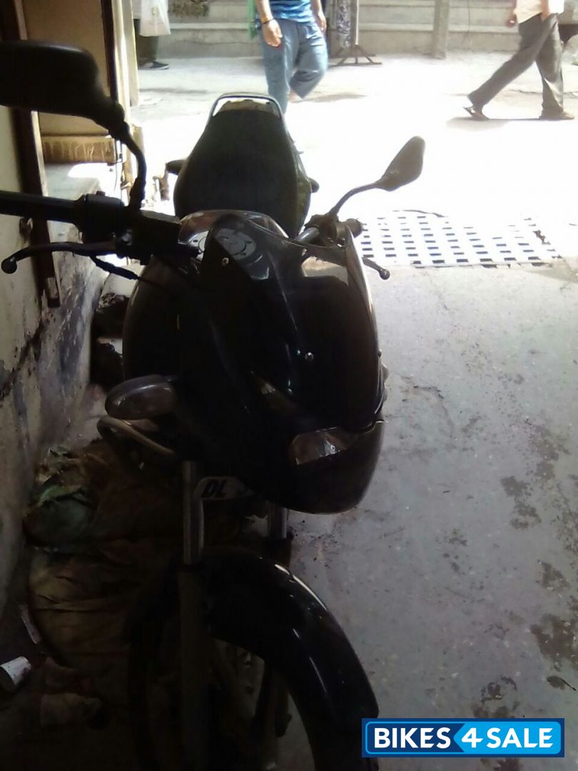 Black Bajaj Pulsar 150 DTSi