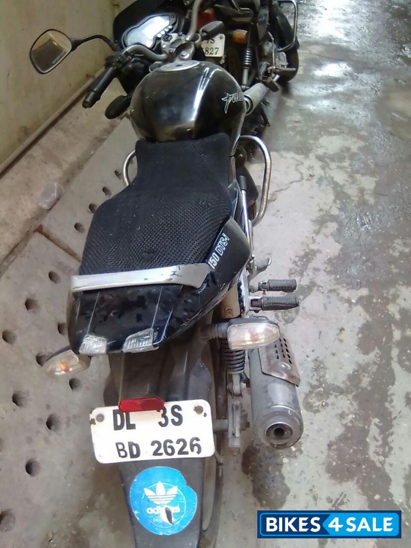 Black Bajaj Pulsar 150 DTSi