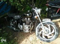 Black Royal Enfield Bullet Standard 350