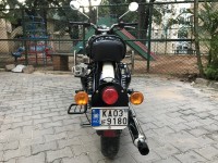 Black Royal Enfield Classic 500