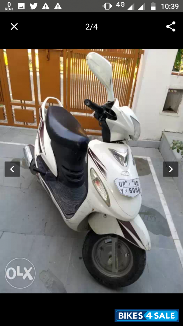 Pearl White Mahindra Rodeo