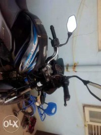 Blue And Black Bajaj Discover 125T