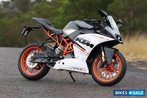 Black And Orange KTM RC 390