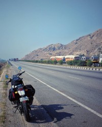 Snow Royal Enfield Himalayan