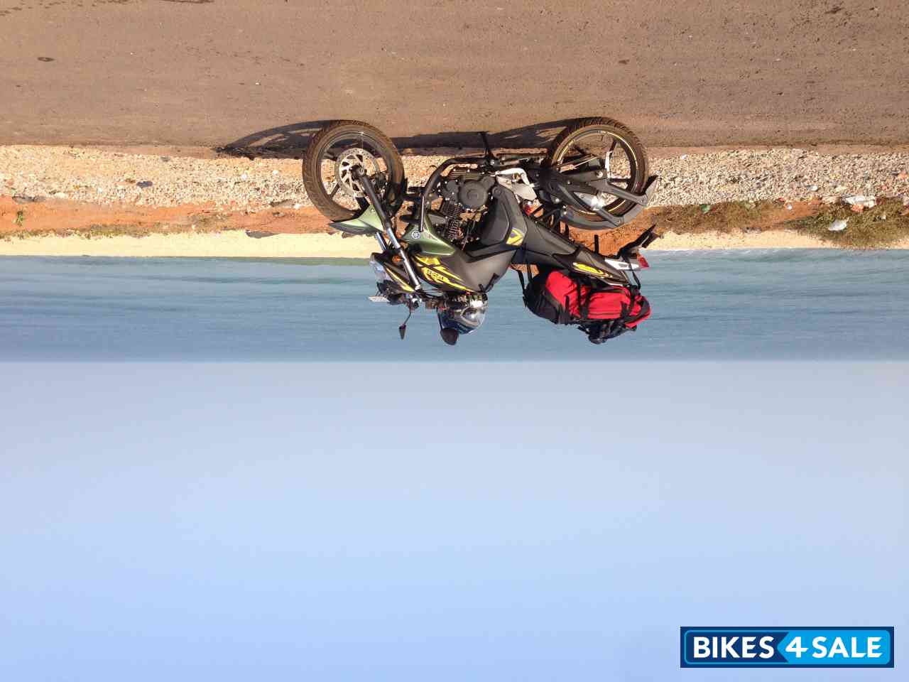 Limited Edition Battle Green Yamaha FZ-S FI V2