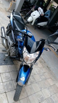 Blue Bajaj Pulsar 135LS