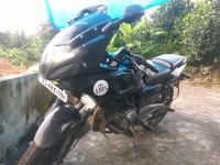 Black Bajaj Pulsar 220F