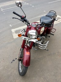 Maroon Royal Enfield Classic 350
